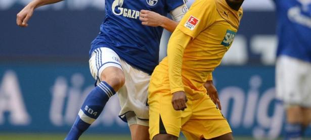 爱游戏在线登录-包含沙尔克再度失分，保级梦想愈发渺茫的词条