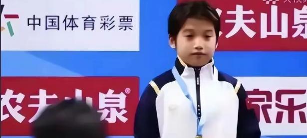 爱游戏官网-查赫利马亚轻伤获奖，谱写传奇将在赛场续写的简单介绍