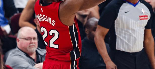 爱游戏网页版入口-NBA常规赛揭幕，球迷欢呼狂热(nba常规赛揭幕,球迷欢呼狂热是哪一场)