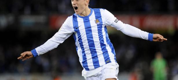 爱游戏官网-比利亚雷亚尔全队进攻凶猛，主场豪取三分