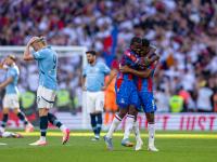 爱游戏app下载-包含大比分获胜，一队球员光彩夺目的词条