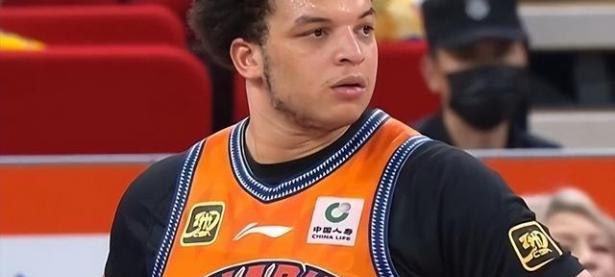 爱游戏网页版入口-关于赛季脉动不断，谁能夺得最后胜利，悬念重重的信息