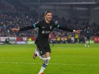 爱游戏官网-利物浦客场获胜，领先优势进一步扩大