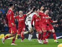 爱游戏体育平台-曼联客场轻松击败哈德斯菲尔德，积分再升的简单介绍