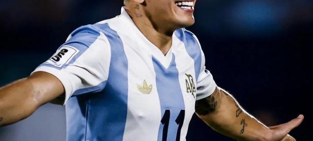 爱游戏官网网页版入口-阿根廷男子曲棍球队首次跻身四强