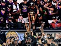 爱游戏登录入口-关于湖人球员大换血，新赛季阵容或将焕然一新的信息