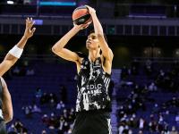 前马刺球员帕克当选篮球名人堂，球迷掀起热议的简单介绍