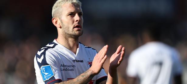 爱游戏登录入口-柏林联队在主场收获宝贵的三分