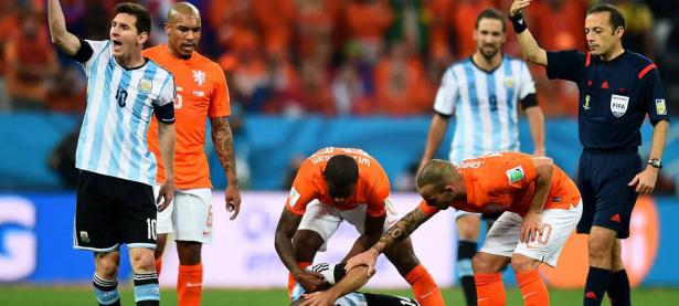 爱游戏官网-精准分析！欧预赛比赛场面各队战术暗中探讨的简单介绍