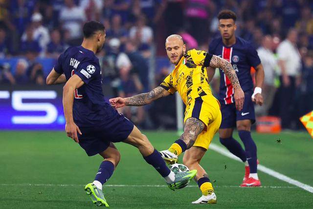 包含欧洲豪门碰撞,胜负难分谁能问鼎?的词条 包含欧洲豪门碰撞,胜负难分谁能问鼎?的词条