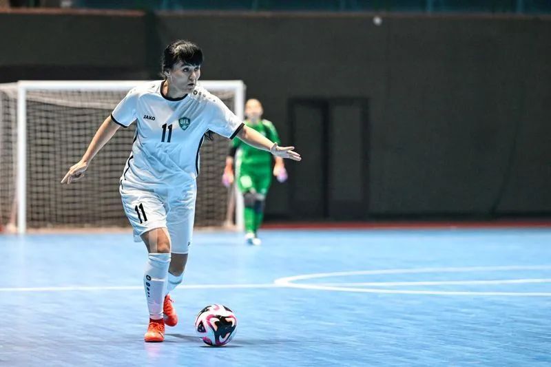 关于阿联酉球员成功进军亚足联球队的信息 关于阿联酉球员成功进军亚足联球队的信息