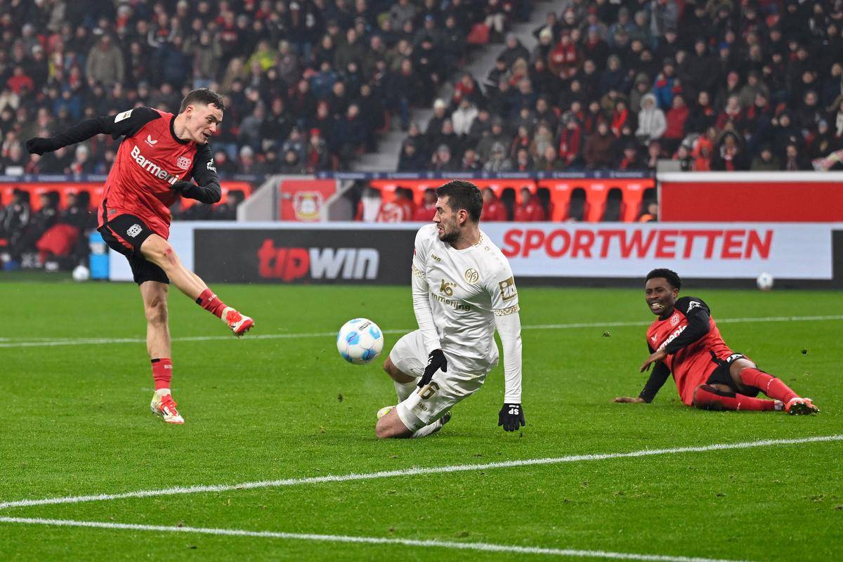 包含勒沃库森在客场难取胜利,遭遇连败的词条 包含勒沃库森在客场难取胜利,遭遇连败的词条