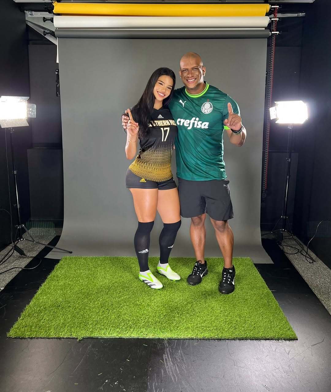 加拿大女足全力备战,迎接挑战!的简单介绍 加拿大女足全力备战,迎接挑战!的简单介绍