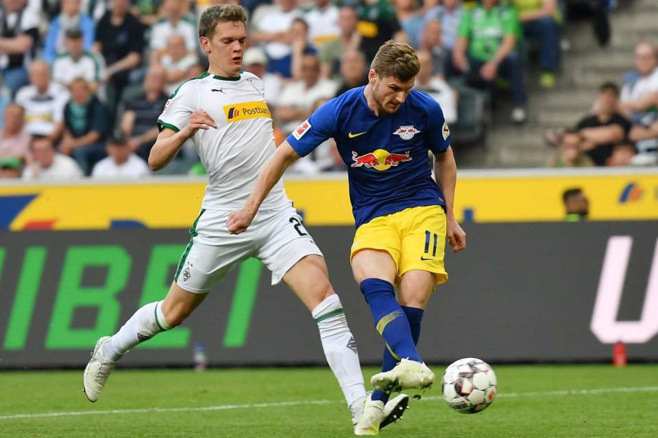 关于门兴格拉德巴赫险胜争取三分，积分不断攀升的信息