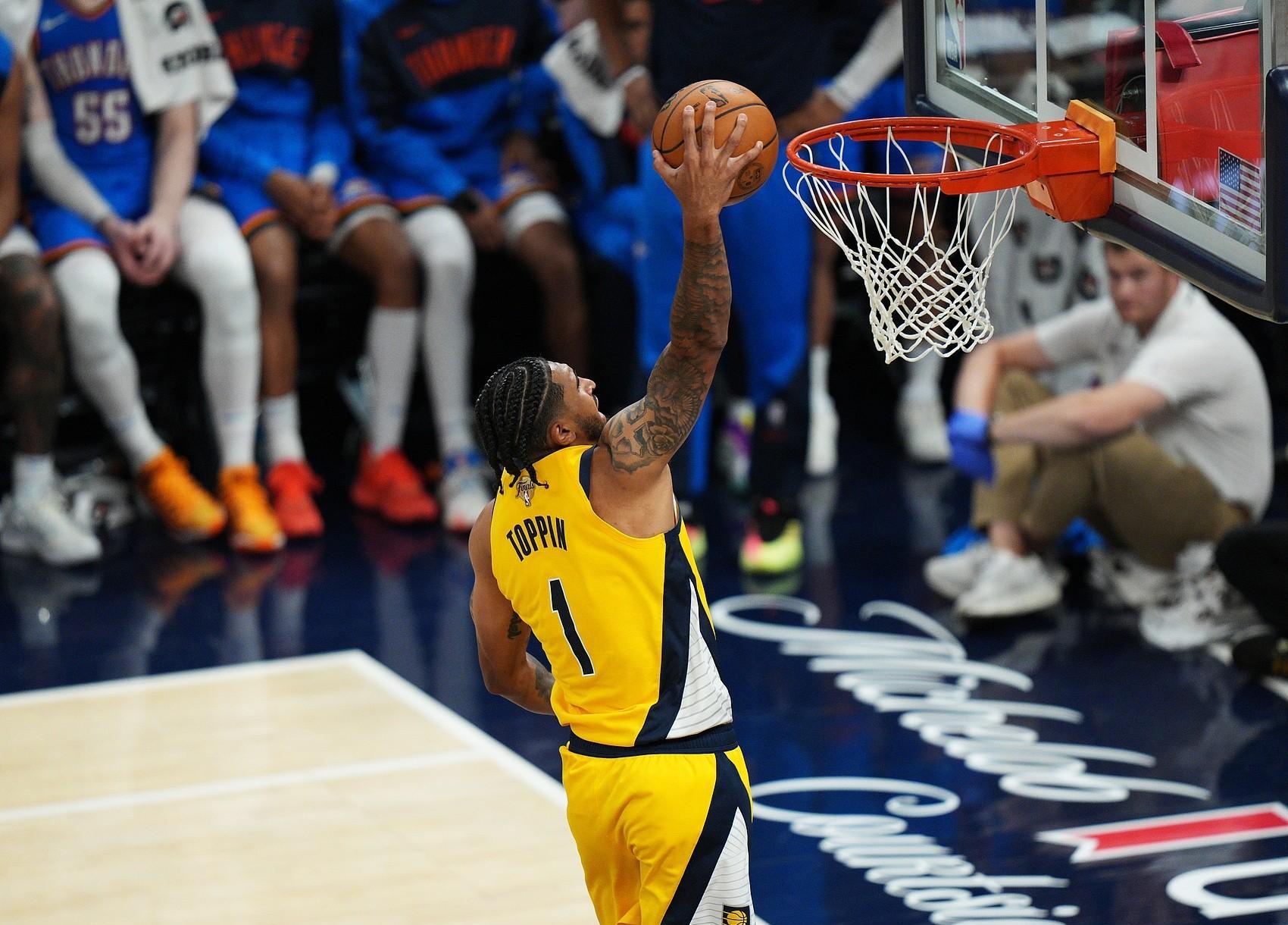 包含热火客场不敌步行者，吞下惨败的词条