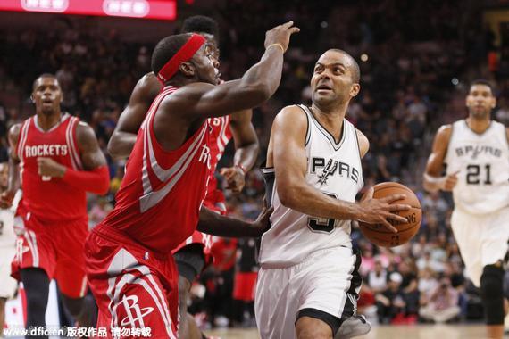 马刺中锋阿德成功助攻刷新生涯助攻总数的简单介绍 马刺中锋阿德成功助攻刷新生涯助攻总数的简单介绍