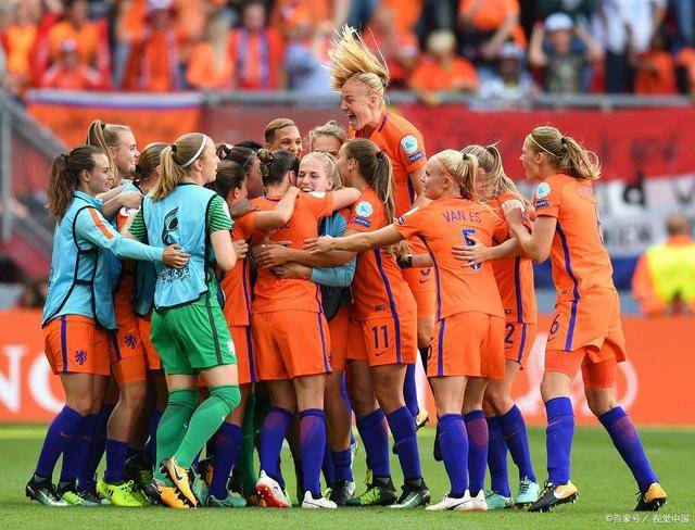 瑞典团队合作出色,夺得胜利 瑞典团队合作出色,夺得胜利