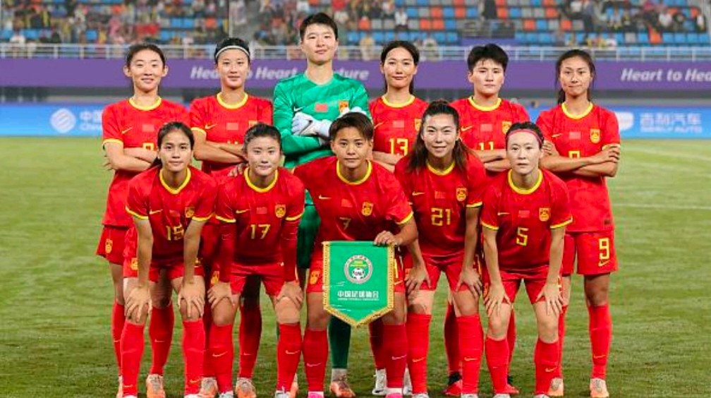 中国女足继续前进,展现实力与团队精神 中国女足继续前进,展现实力与团队精神
