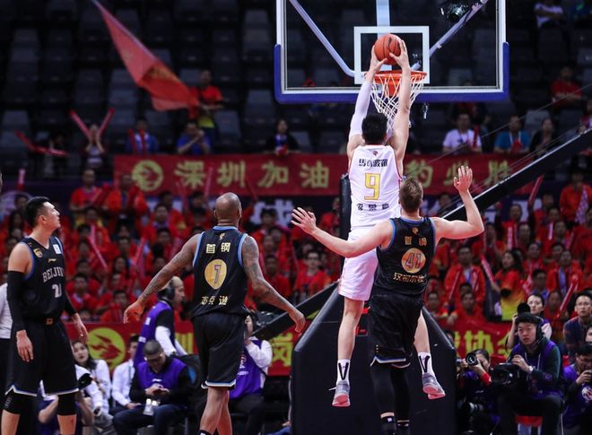 关于人队中锋再次破二十，带队轻松胜出的信息