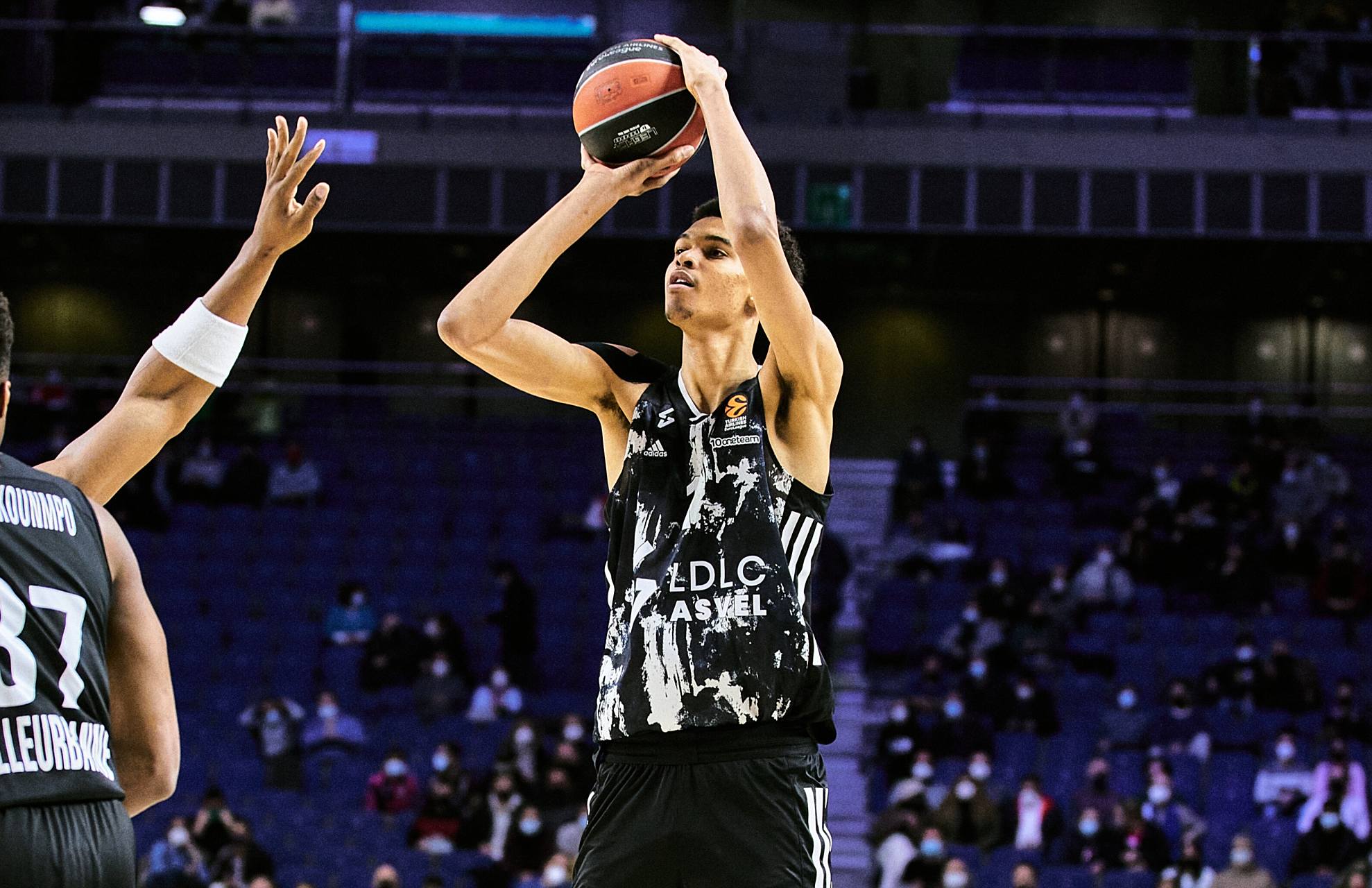 前马刺球员帕克当选篮球名人堂,球迷掀起热议的简单介绍 前马刺球员帕克当选篮球名人堂,球迷掀起热议的简单介绍