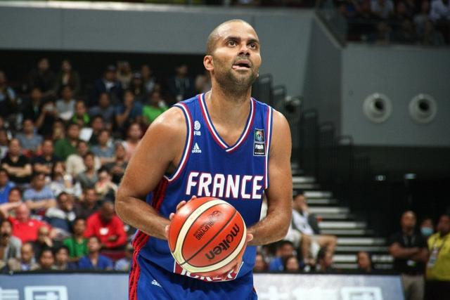 前马刺球员帕克当选篮球名人堂,球迷掀起热议的简单介绍 前马刺球员帕克当选篮球名人堂,球迷掀起热议的简单介绍